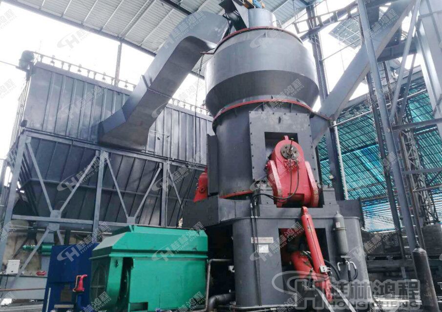 水泥立磨，立磨，立磨機(jī)，客戶(hù)現(xiàn)場(chǎng)，桂林鴻程磨粉機(jī)